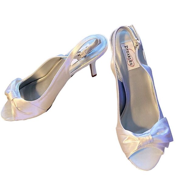 Dyeable white satin Faye slingback pump NWT & box size 10 bow accent w/box - Picture 1 of 12